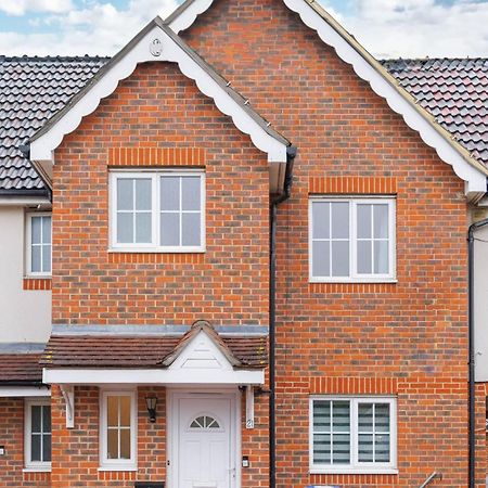 Stylish 3 Bedroom And Free Parking Thamesmead  外观 照片